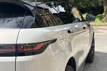 LAND ROVER RANGE ROVER EVOQUE 2.0 D200 MHEV R-Dynamic SE SUV 5dr Diesel Auto 4WD Euro 6 (s/s) 