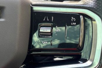LAND ROVER RANGE ROVER EVOQUE 2.0 D200 MHEV R-Dynamic SE SUV 5dr Diesel Auto 4WD Euro 6 (s/s) 
