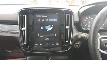 VOLVO XC40 2.0 D4 First Edition SUV 5dr Diesel Auto AWD Euro 6 (s/s) (190 p