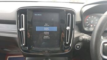 VOLVO XC40 2.0 D4 First Edition SUV 5dr Diesel Auto AWD Euro 6 (s/s) (190 p