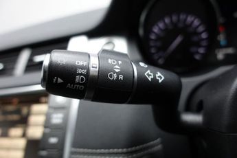 LAND ROVER RANGE ROVER EVOQUE 2.2 SD4 Dynamic SUV 5dr Diesel Auto 4WD Euro 5 (s/s) (190 ps)