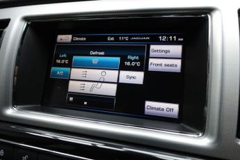 JAGUAR XF 2.2d R-Sport Black Saloon 4dr Diesel Auto Euro 5 (s/s) (200 ps)