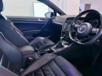 VOLKSWAGEN GOLF 2.0 TSI BlueMotion Tech R Hatchback 3dr Petrol DSG 4Motion Euro 