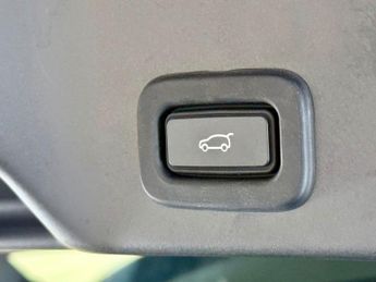 LAND ROVER RANGE ROVER EVOQUE 2.0 P200 MHEV SE SUV 5dr Petrol Auto 4WD Euro 6 (s/s) (200 ps)
