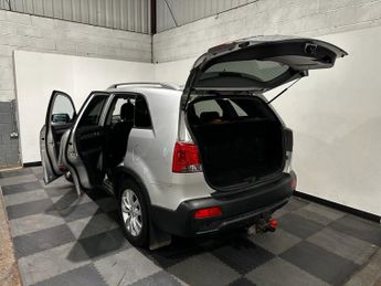 KIA SORENTO 2.2 CRDi KX-3 SUV 5dr Diesel Auto AWD Euro 5 (SNav) (194 bhp)