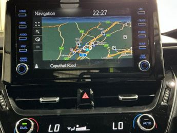 TOYOTA COROLLA 1.8 VVT-h Icon Tech Hatchback 5dr Petrol Hybrid CVT Euro 6 (s/s)