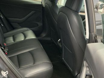 TESLA Model 3 Standard Range Plus Saloon 4dr Electric Auto RWD (241 bhp)