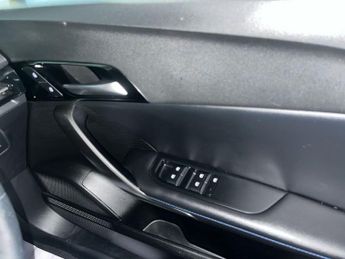 MG MG4 51kWh SE Hatchback 5dr Electric Auto (170 ps)