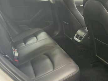 TESLA Model 3 Standard Range Plus Saloon 4dr Electric Auto RWD (241 bhp)