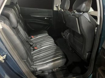 PEUGEOT 5008 1.2 PureTech Allure SUV 5dr Petrol EAT Euro 6 (s/s) (130 ps)