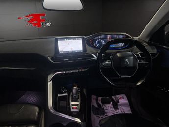 PEUGEOT 5008 1.2 PureTech Allure SUV 5dr Petrol EAT Euro 6 (s/s) (130 ps)