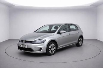VOLKSWAGEN E-GOLF 35.8kWh e-Golf Hatchback 5dr Electric Auto (136 ps)