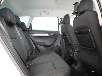 SKODA KAROQ 1.5 TSI ACT SE Drive SUV 5dr Petrol DSG Euro 6 (s/s) (150 ps)