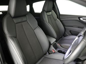 AUDI Q4 E-TRON 40 S line Sportback 5dr Electric Auto 82kWh (204 ps)