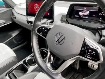 VOLKSWAGEN ID.3 Pro Performance 58kWh Family Hatchback 5dr Electric Auto (204 ps