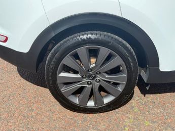 KIA SPORTAGE 2.0 CRDi KX-3 SUV 5dr Diesel Auto AWD Euro 6 (134 bhp)