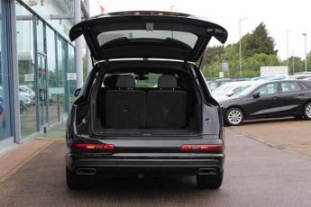 AUDI Q7 3.0 TDI V6 50 S line SUV 5dr Diesel Tiptronic quattro Euro 6 (s/
