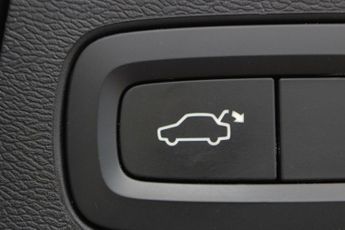 VOLVO XC60 2.0 B5 MHEV Inscription SUV 5dr Petrol Hybrid Auto AWD Euro 6 (s