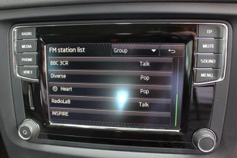 SKODA YETI 2.0 TDI SE Business Outdoor 5dr Diesel Manual 4WD Euro 6 (s/s) (