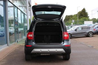 SKODA YETI 2.0 TDI SE Business Outdoor 5dr Diesel Manual 4WD Euro 6 (s/s) (