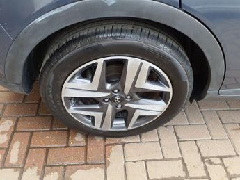 HYUNDAI BAYON 1.0 T-GDi Premium SUV 5dr Petrol DCT Euro 6 (s/s) (100 ps)