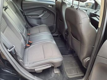 FORD KUGA 1.5 TDCi Titanium SUV 5dr Diesel Powershift Euro 6 (s/s) (120 ps