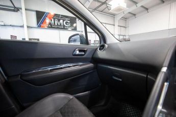 PEUGEOT 3008 1.6 BlueHDi Allure SUV 5dr Diesel EAT Euro 6 (s/s) (120 ps)