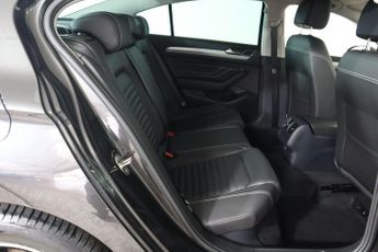 VOLKSWAGEN PASSAT 1.4 TSI 13kWh GTE DSG Euro 6 (s/s) 4dr