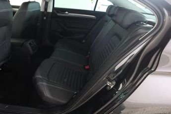 VOLKSWAGEN PASSAT 1.4 TSI 13kWh GTE DSG Euro 6 (s/s) 4dr