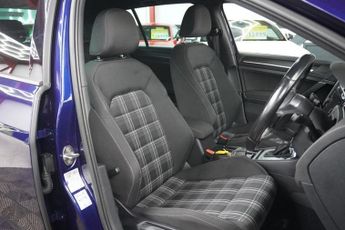VOLKSWAGEN GOLF 2.0 TDI GTD Hatchback 5dr Diesel DSG Euro 6 (s/s) (184 ps)