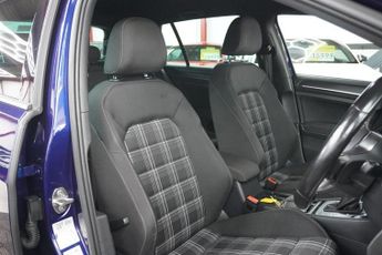 VOLKSWAGEN GOLF 2.0 TDI GTD Hatchback 5dr Diesel DSG Euro 6 (s/s) (184 ps)