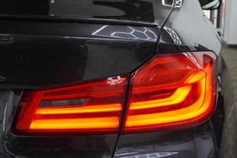 BMW 5 SERIES 2.0 520d M Sport Saloon 4dr Diesel Auto xDrive Euro 6 (s/s) (190