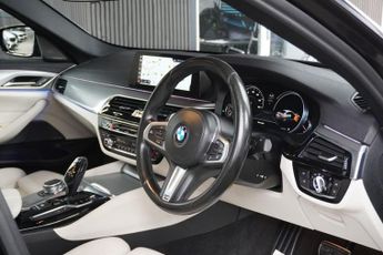 BMW 5 SERIES 2.0 520d M Sport Saloon 4dr Diesel Auto xDrive Euro 6 (s/s) (190
