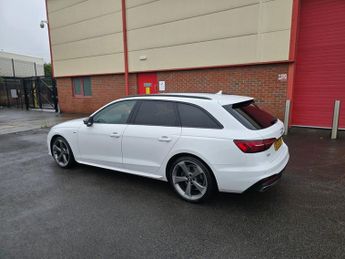 AUDI A4 AVANT 2.0 TFSI 40 Black Edition Estate 5dr Petrol S Tronic Euro 6 (s/s