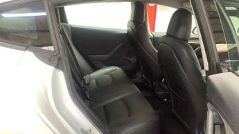 TESLA Model 3 Standard Range Plus Saloon 4dr Electric Auto RWD (241 bhp)