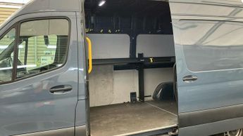 MERCEDES-BENZ eSprinter 55kWh Progressive Panel Van 5dr Electric Auto FWD L2 H2 20kW Cha