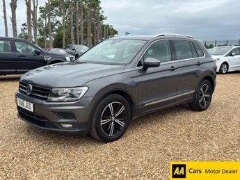 VOLKSWAGEN TIGUAN 2.0 TDI SE Navigation SUV 5dr Diesel DSG Euro 6 (s/s) (150 ps)