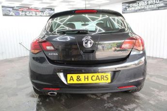VAUXHALL ASTRA 2.0 CDTi SRi Hatchback 5dr Diesel Auto Euro 5 (165 ps)