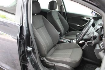 VAUXHALL ASTRA 2.0 CDTi SRi Hatchback 5dr Diesel Auto Euro 5 (165 ps)