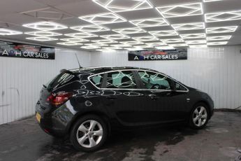 VAUXHALL ASTRA 2.0 CDTi SRi Hatchback 5dr Diesel Auto Euro 5 (165 ps)