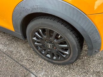 MINI HATCH 1.5 Cooper Hatchback 3dr Petrol Auto Euro 6 (s/s) (136 ps)