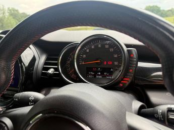 MINI HATCH 1.5 Cooper Hatchback 3dr Petrol Auto Euro 6 (s/s) (136 ps)