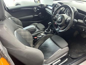 MINI HATCH 1.5 Cooper Hatchback 3dr Petrol Auto Euro 6 (s/s) (136 ps)