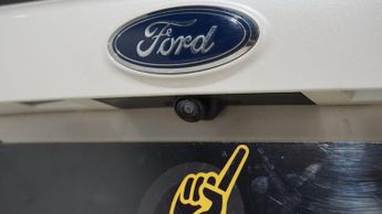 FORD KUGA 2.0 TDCi Vignale SUV 5dr Diesel Powershift AWD Euro 6 (s/s) (180