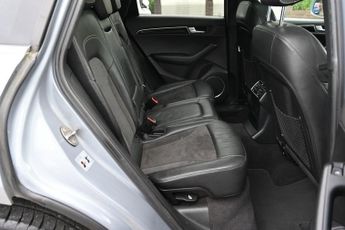 AUDI Q5 3.0 TDI V6 S line Special Edition SUV 5dr Diesel S Tronic quattr