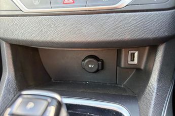 PEUGEOT 308 1.2 PureTech Allure Hatchback 5dr Petrol EAT Euro 6 (s/s) (130 p