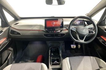 VOLKSWAGEN ID.3 Pro 58kWh Family Hatchback 5dr Electric Auto (145 ps)