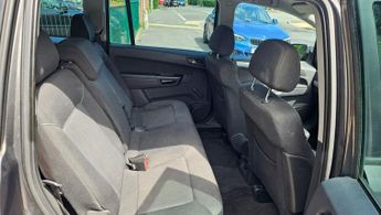VAUXHALL ZAFIRA 1.7 CDTi ecoFLEX Exclusiv MPV 5dr Diesel Manual Euro 5 (SNav) (1