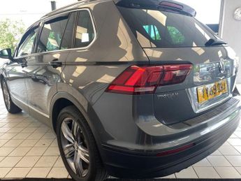 VOLKSWAGEN TIGUAN 2.0 TDI Match SUV 5dr Diesel DSG Euro 6 (s/s) (150 ps)