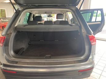 VOLKSWAGEN TIGUAN 2.0 TDI Match SUV 5dr Diesel DSG Euro 6 (s/s) (150 ps)